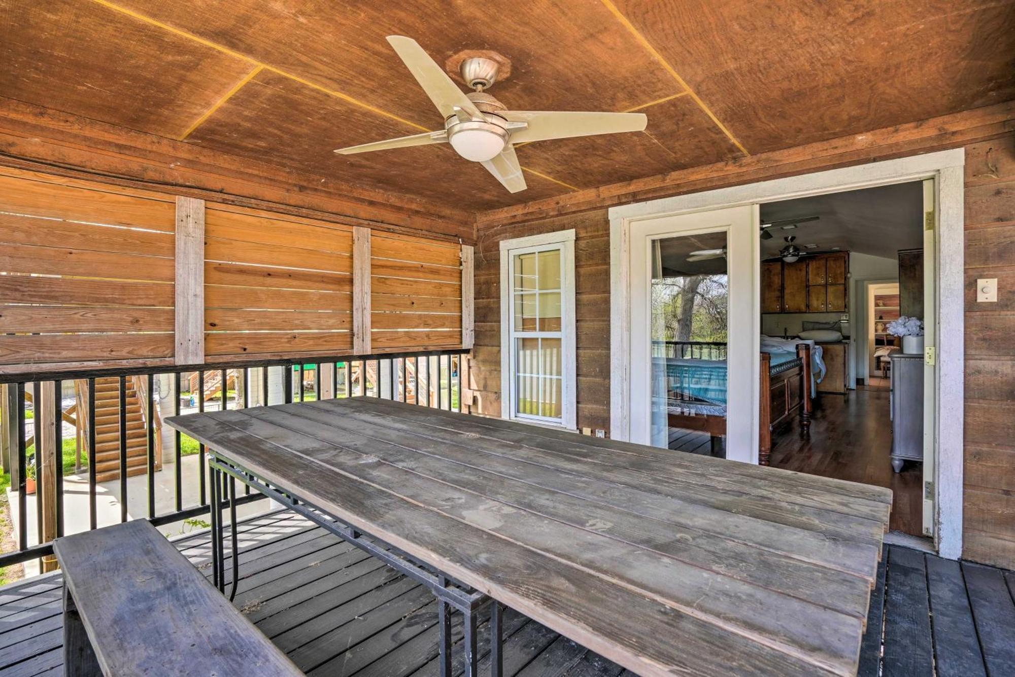 Waterfront Guadalupe River Lodge Home With Dock! Seguin Exterior foto